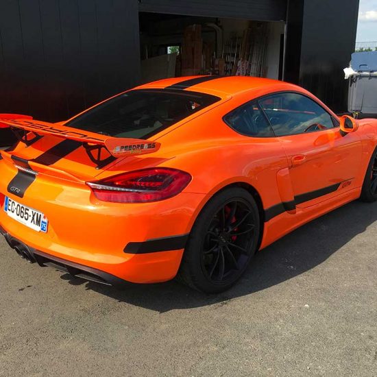 Covering Porsche orange